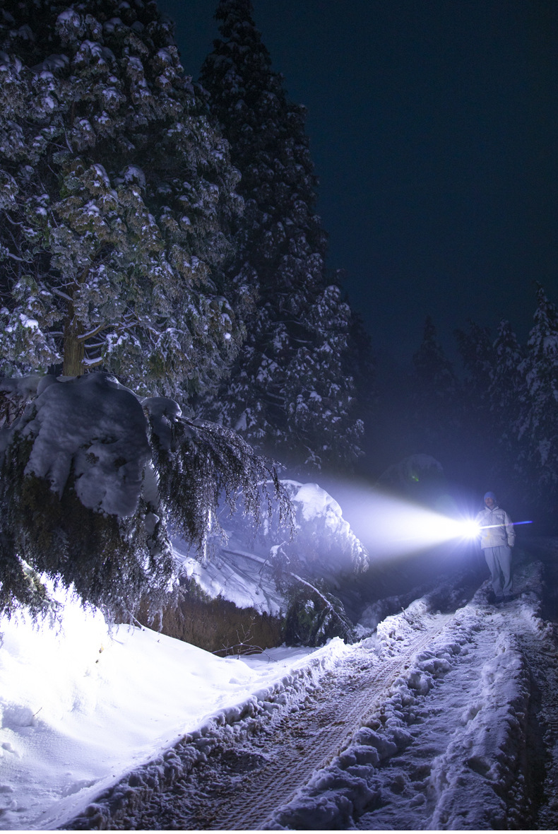 8088 2 rucni svitilna hfl 1