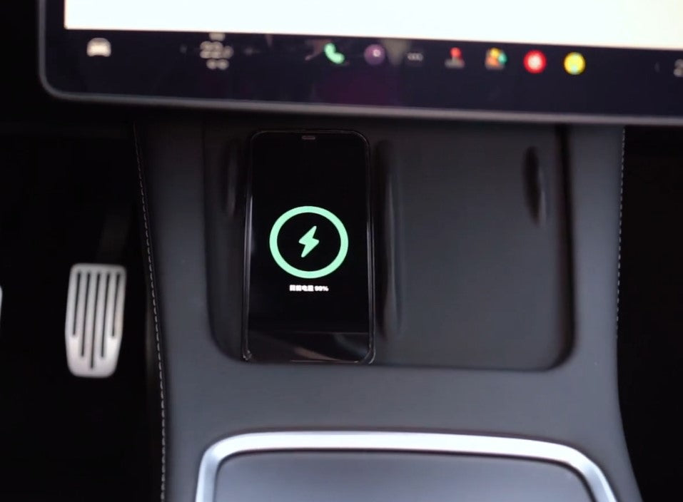 Anti-Slip Pad Elvix for Tesla Model 3/Y Wireless Charging Board